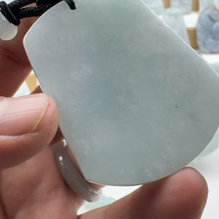 翡翠未镶嵌颈饰天然缅甸A货翡翠