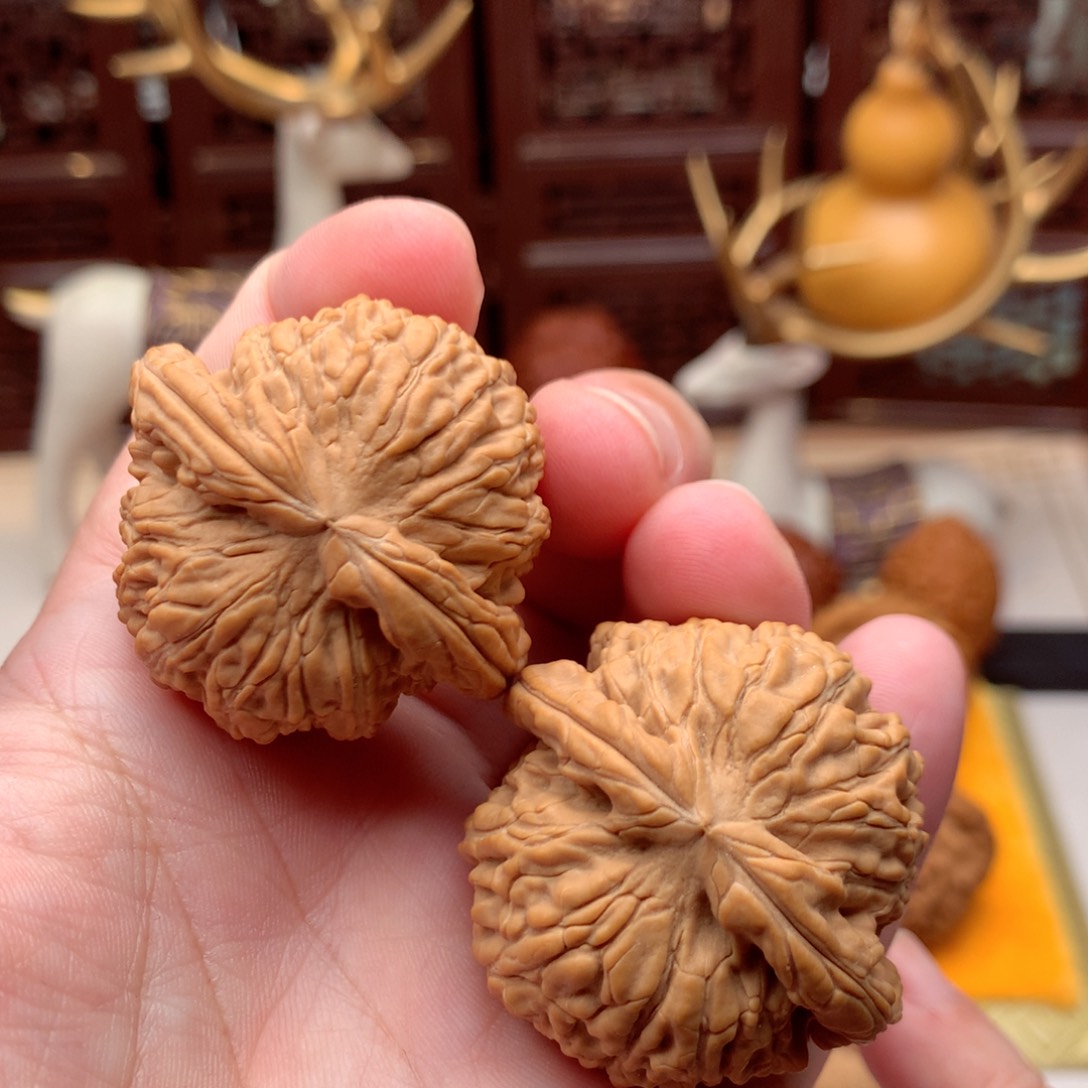 把件文玩核桃白狮子全品  1号