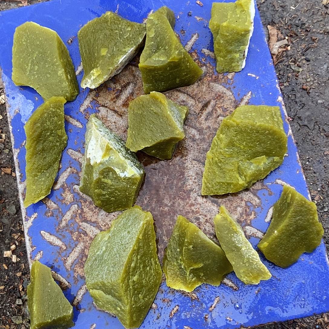 吾***克蛇纹石玉合金原石奇石摆件