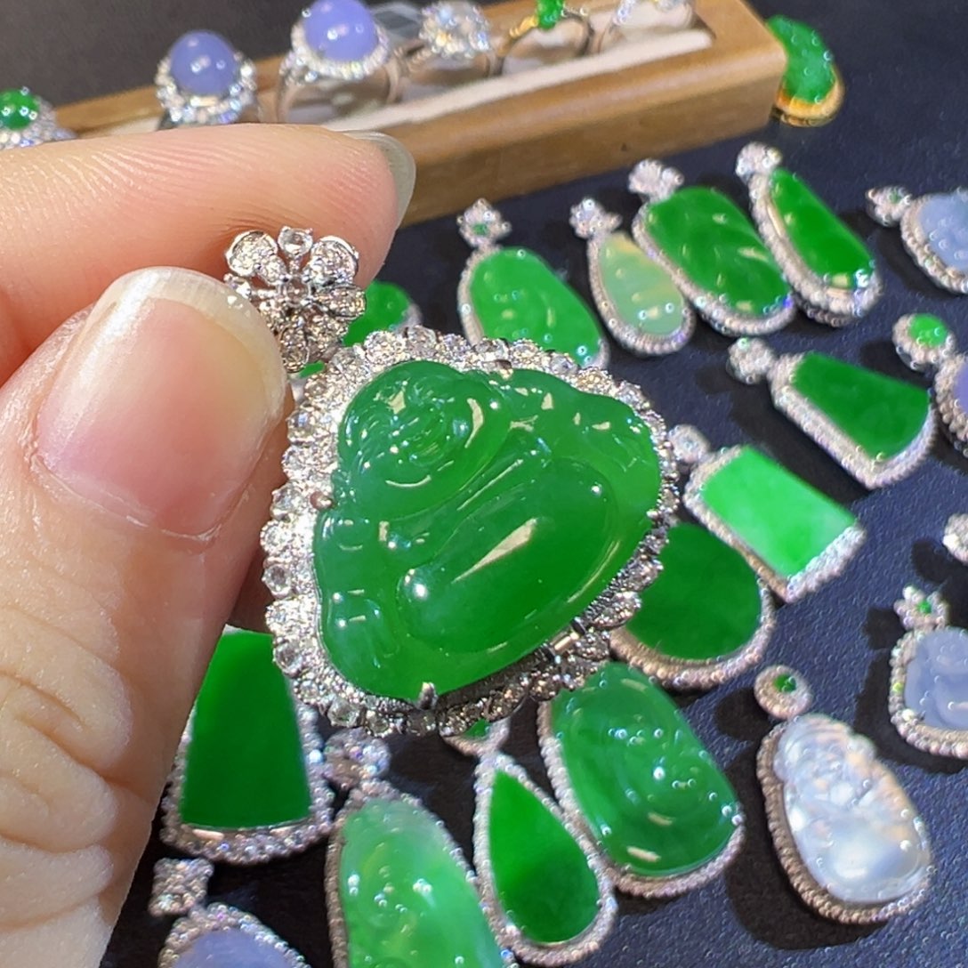 翡翠18K金镶嵌吊坠(不含链)