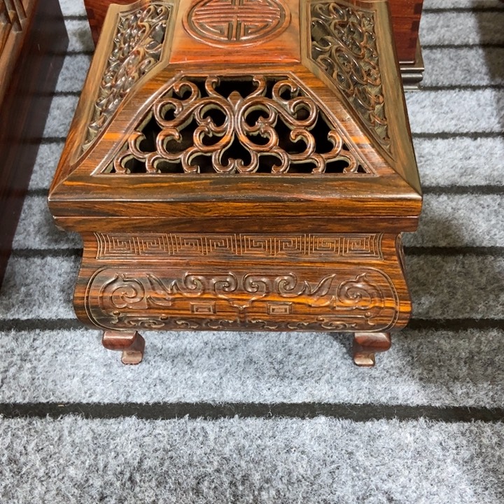 仲***秋贡木卢一个一个。  