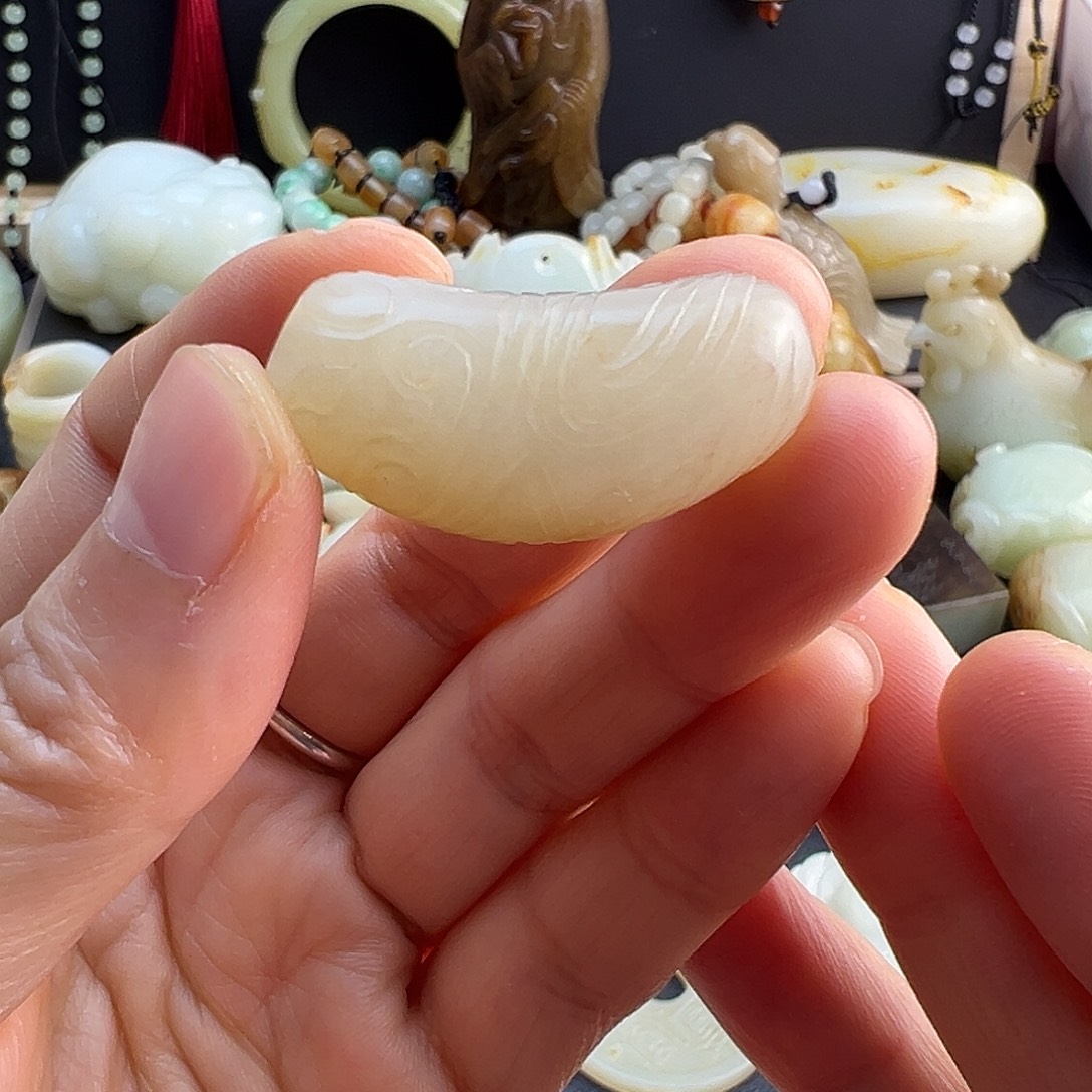 和田玉未镶嵌挂件