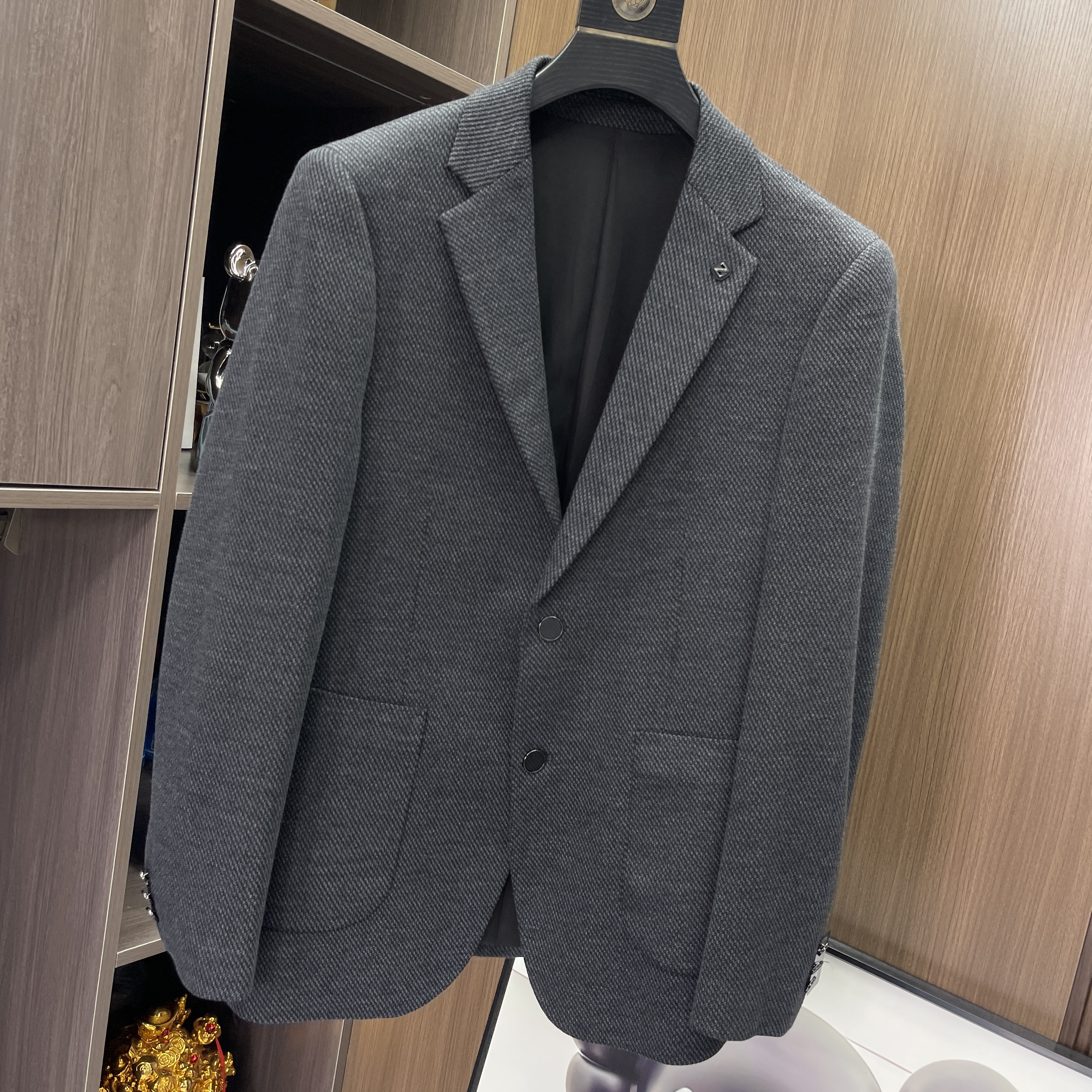 629秋季新款男士平驳领常规西服上装小西装正肩袖休闲修身型