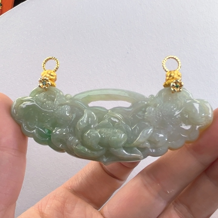 翡翠吊坠(赠链)未镶嵌代编织