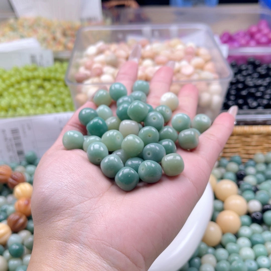 白玉菩提吊坠q11.75mm120颗。薄荷奶绿