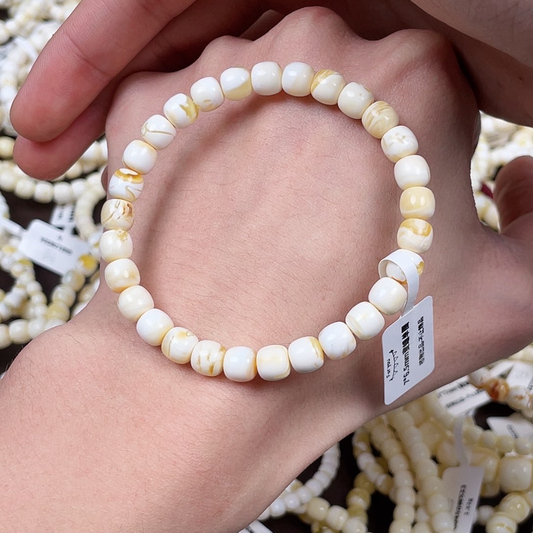 未镶嵌琥珀珠宝奇石GW-7-16