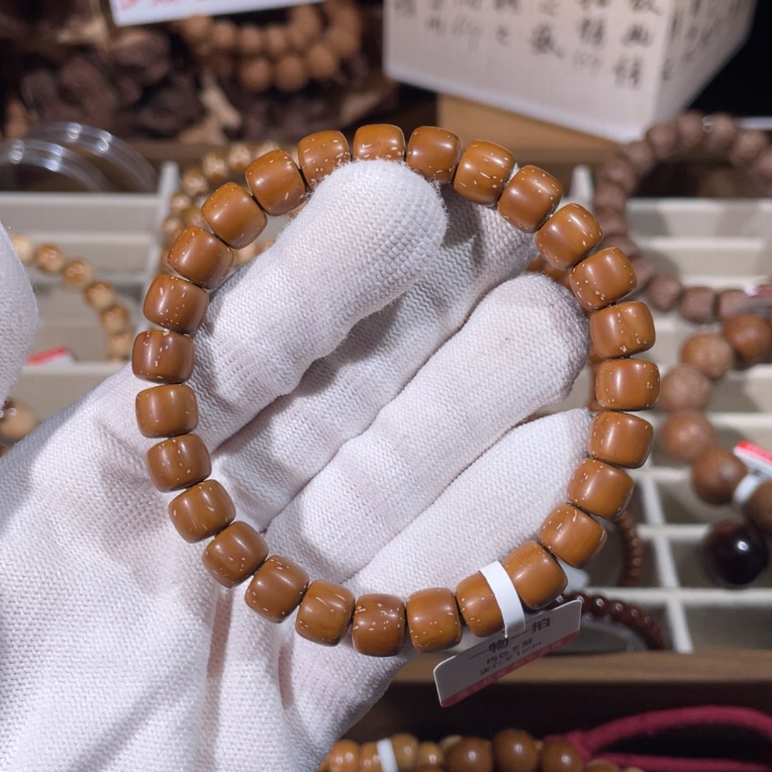 N***r紫金鼠手串黄皮实心