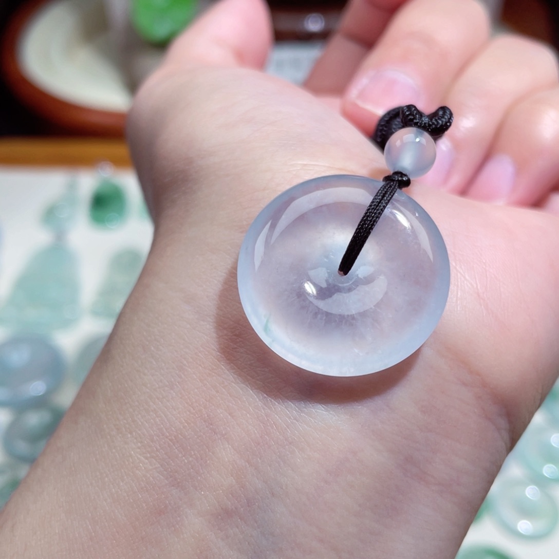 翡翠未镶嵌颈饰扣子