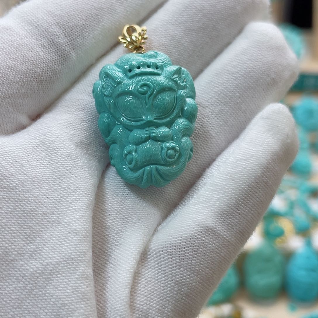 绿松石珠宝奇石18K金镶嵌