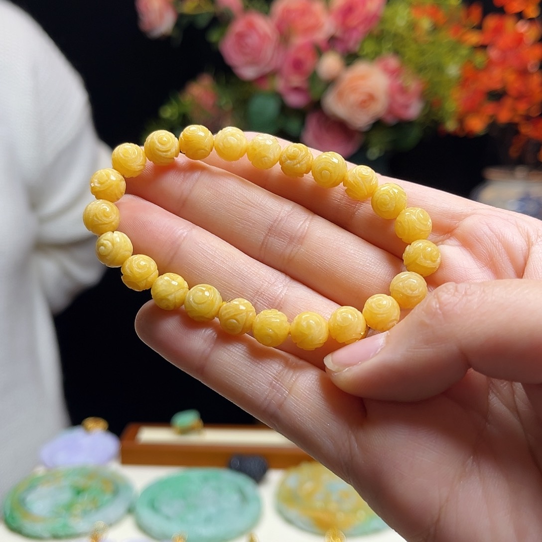 翡翠颈饰未镶嵌黄翡