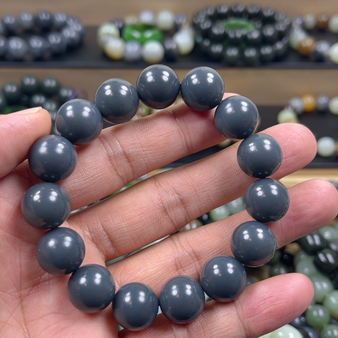 和田玉手串未镶嵌