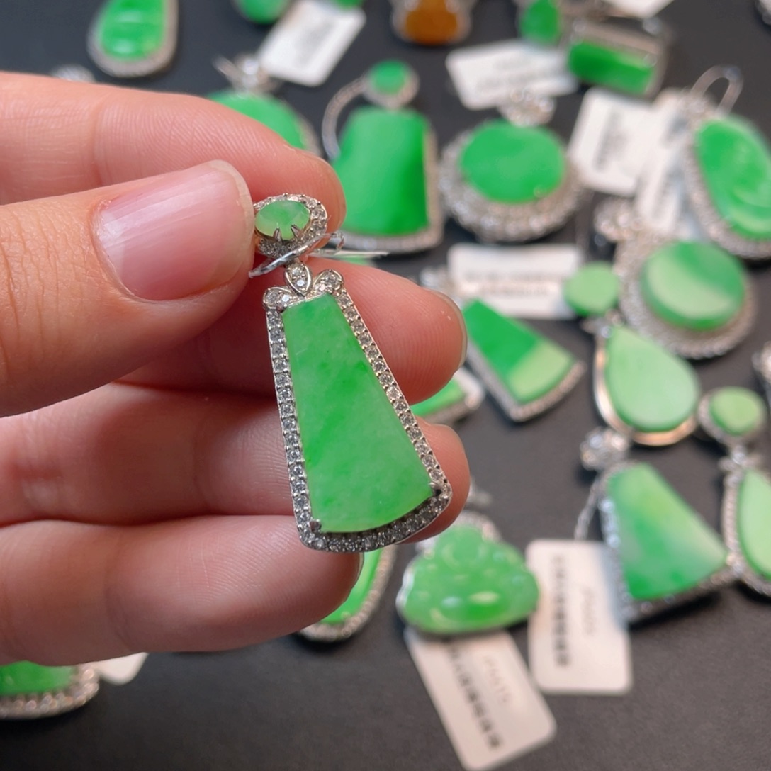 翡翠吊坠(不含链)银S925镶嵌