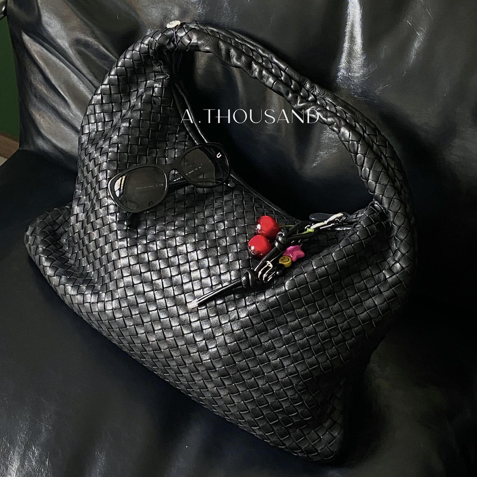 95新 BOTTEGA VENETA/葆蝶家 bv黑色和尚底长45手提包25174622 