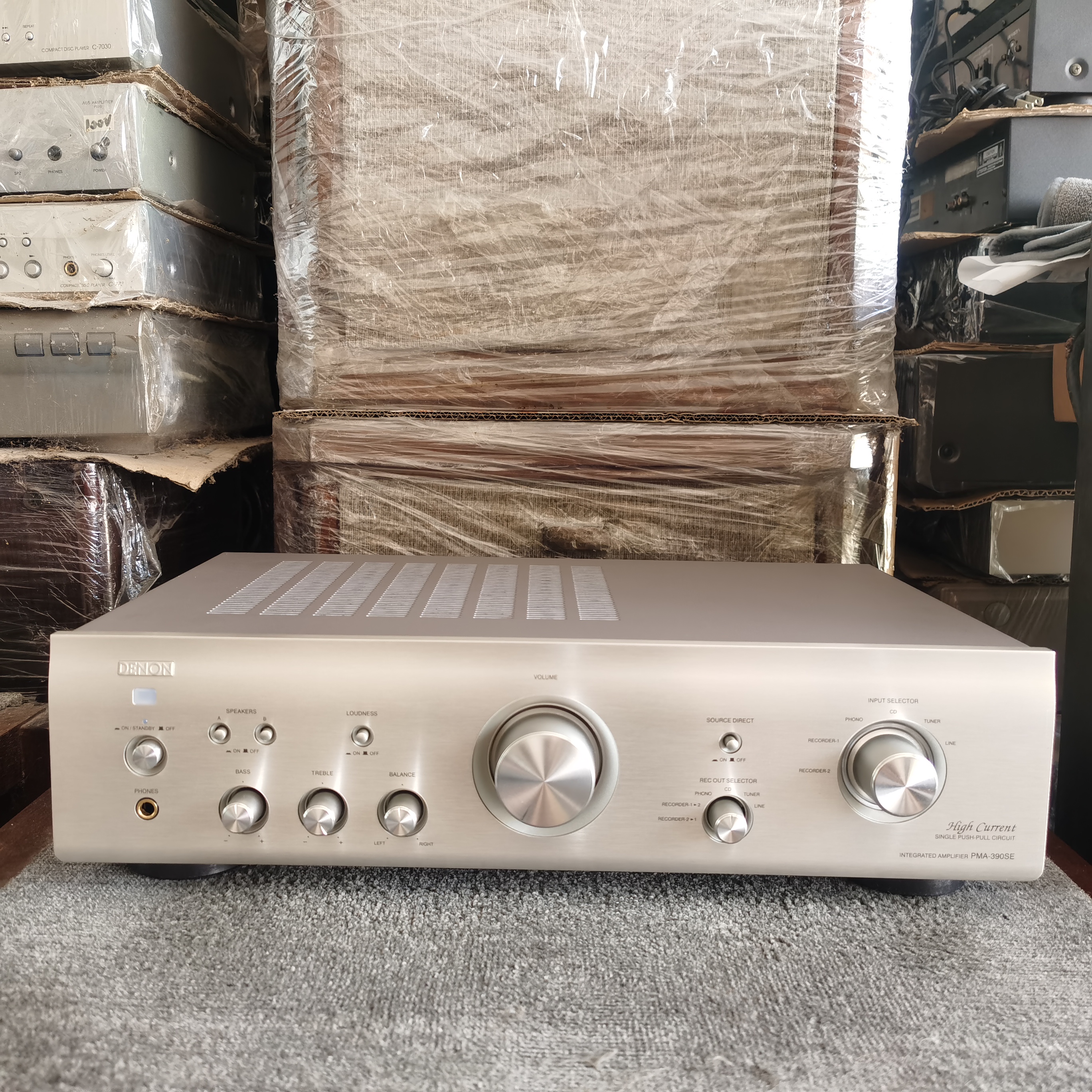 天龙功放390SE，使用220伏，不包邮，不支持七天无理由退换