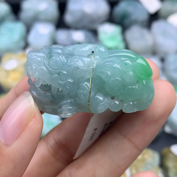 翡翠未镶嵌颈饰天然缅甸翡翠