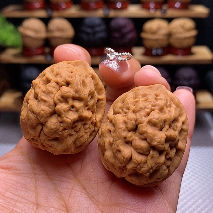 文玩核桃把件凤眼27