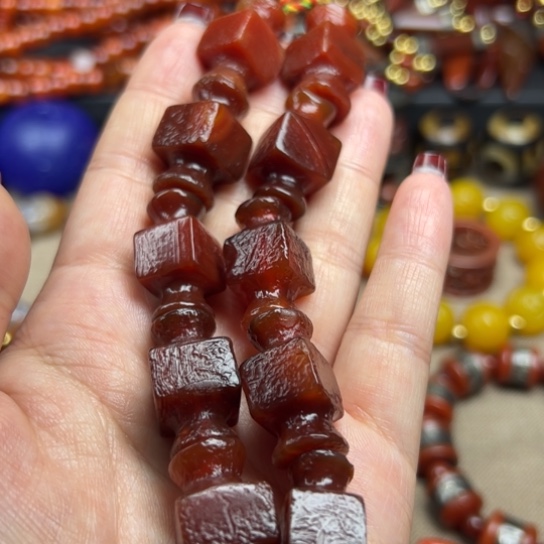 玛瑙/玉髓颈饰未镶嵌