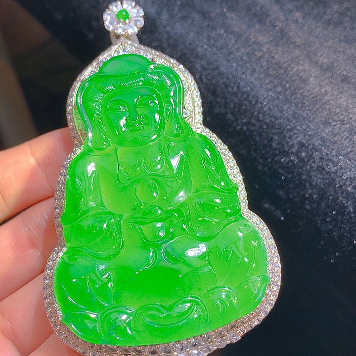 【闪购商品】翡翠颈饰银S925镶嵌翡翠