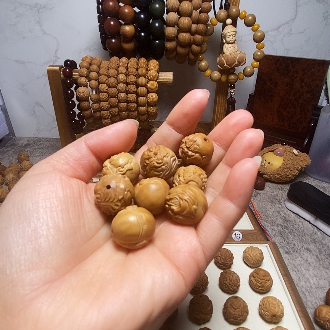 ****哥把件核桃福利款微瑕8颗猴头核桃