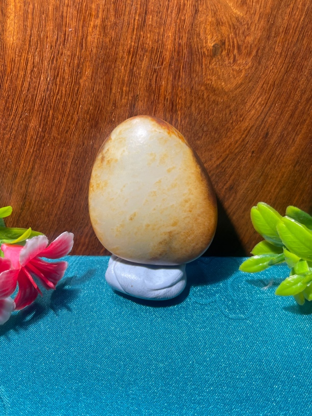 真皮无修，新疆和田玉，形状完整，肉质细腻，洒金皮一口气，38.5克