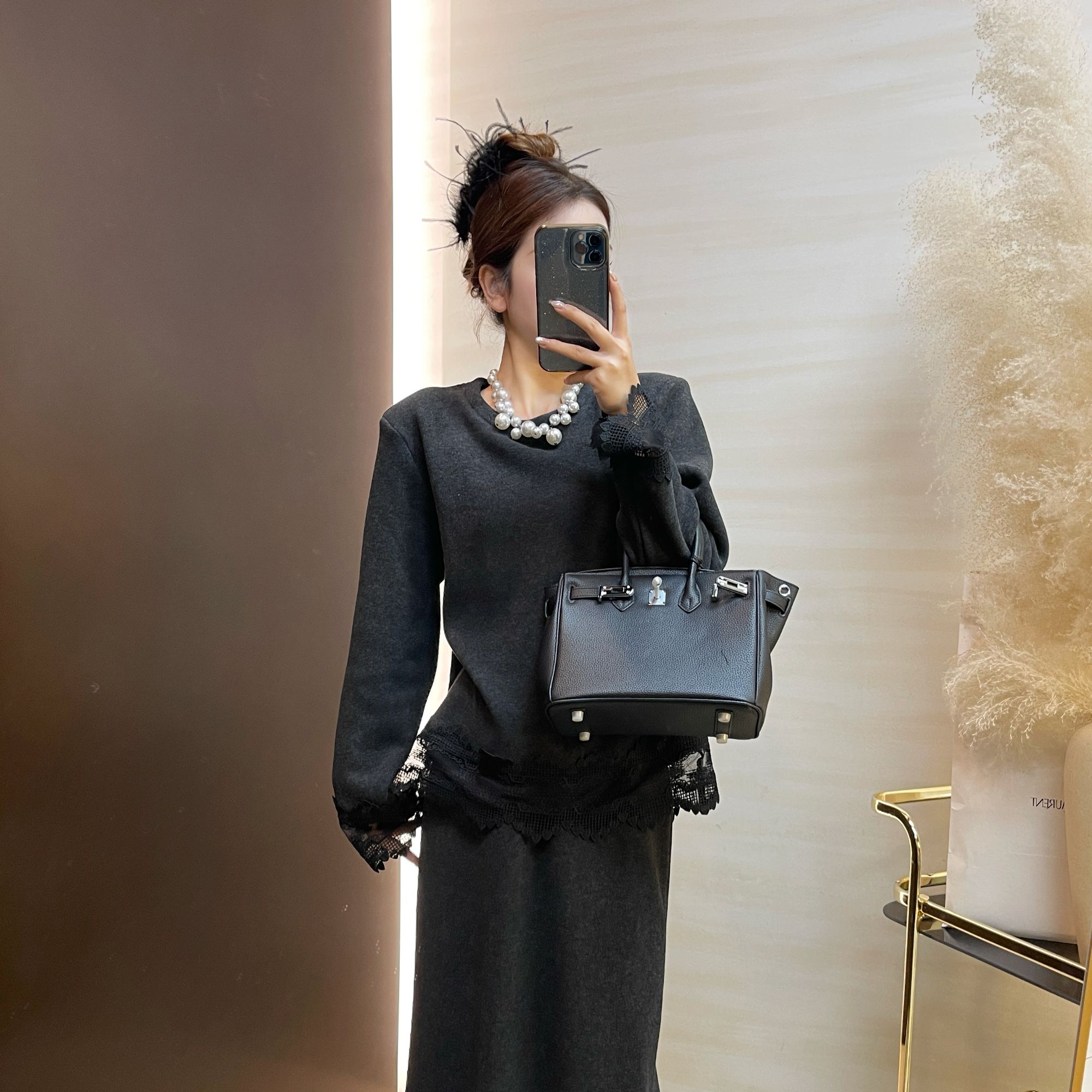 冬季加绒圆领花边卫衣长袖极简风百搭时尚