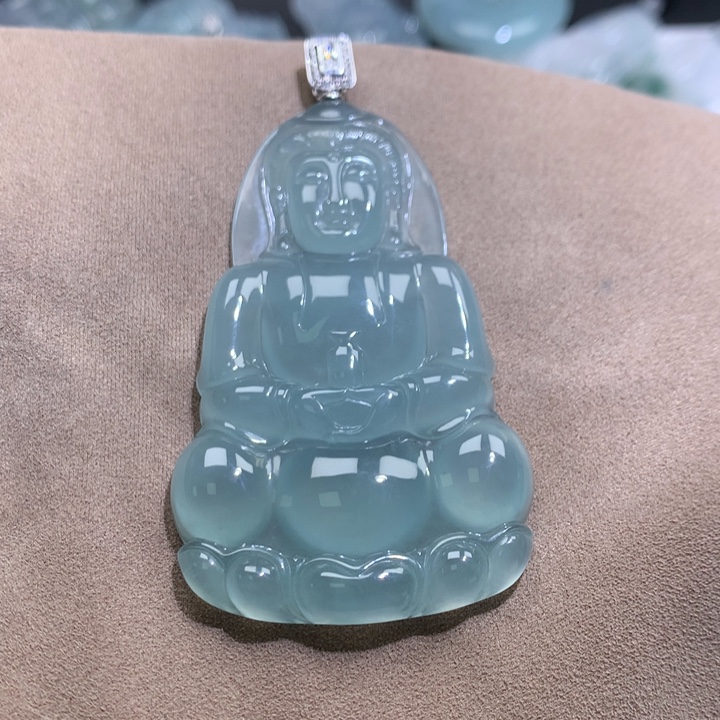 翡翠18K金镶嵌颈饰缅甸翡翠