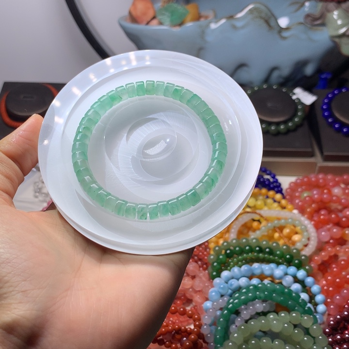 石英质玉（黄龙玉）颈饰合金?****?