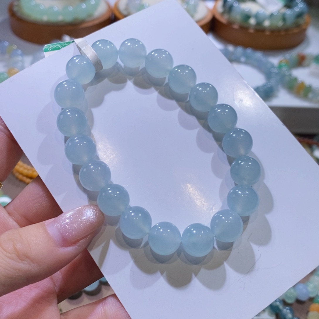 翡翠手链未镶嵌天空蓝