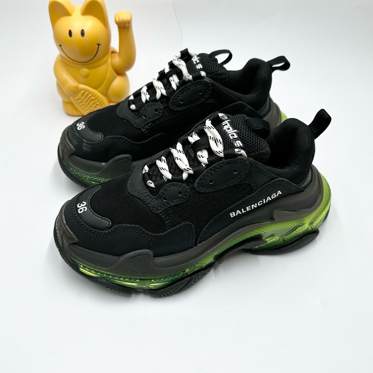 99新 Balenciaga/巴黎世家 36码/黑绿气垫Triples老爹鞋