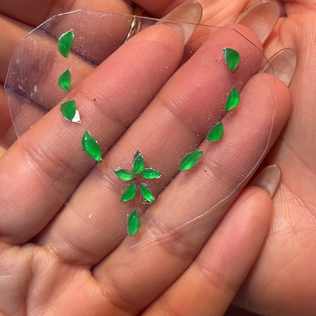 颈饰未镶嵌翡翠随行