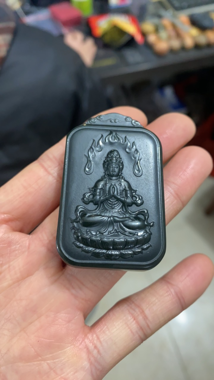 和田玉青玉观音吊坠 