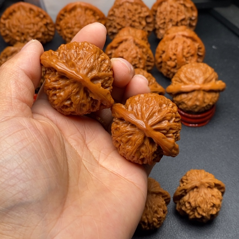 【闪购商品】文玩核桃把件42宫灯