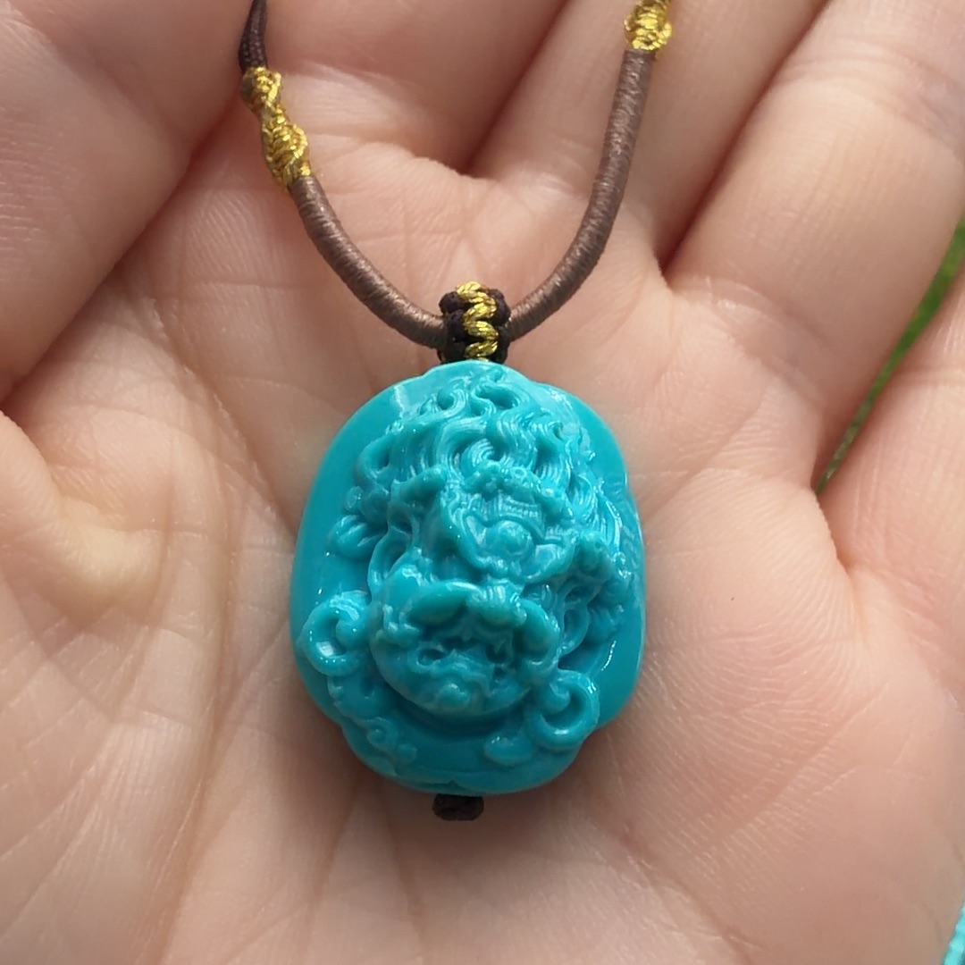 绿松石未镶嵌颈饰