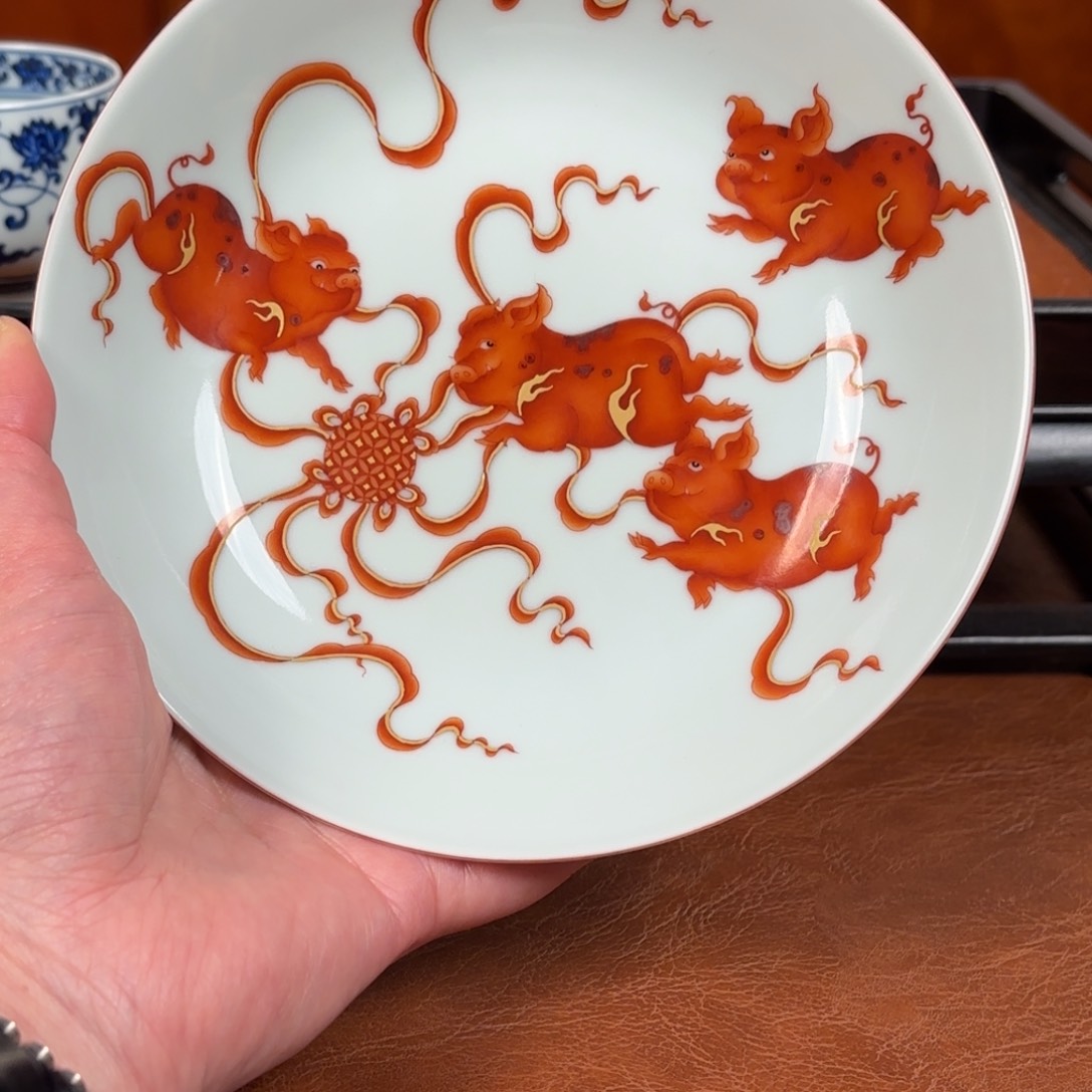 景德镇陶瓷飞猪壶承