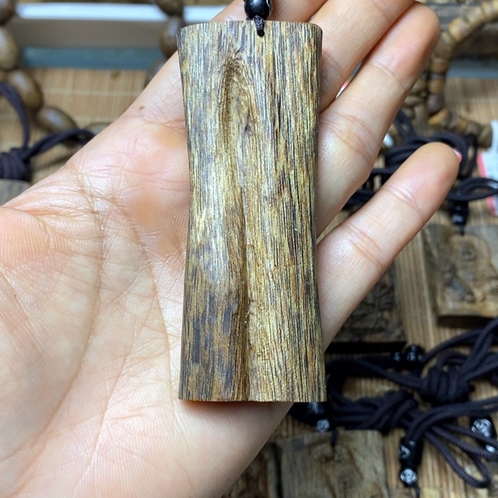 沉香手把件13克奇楠沉香素牌吊坠