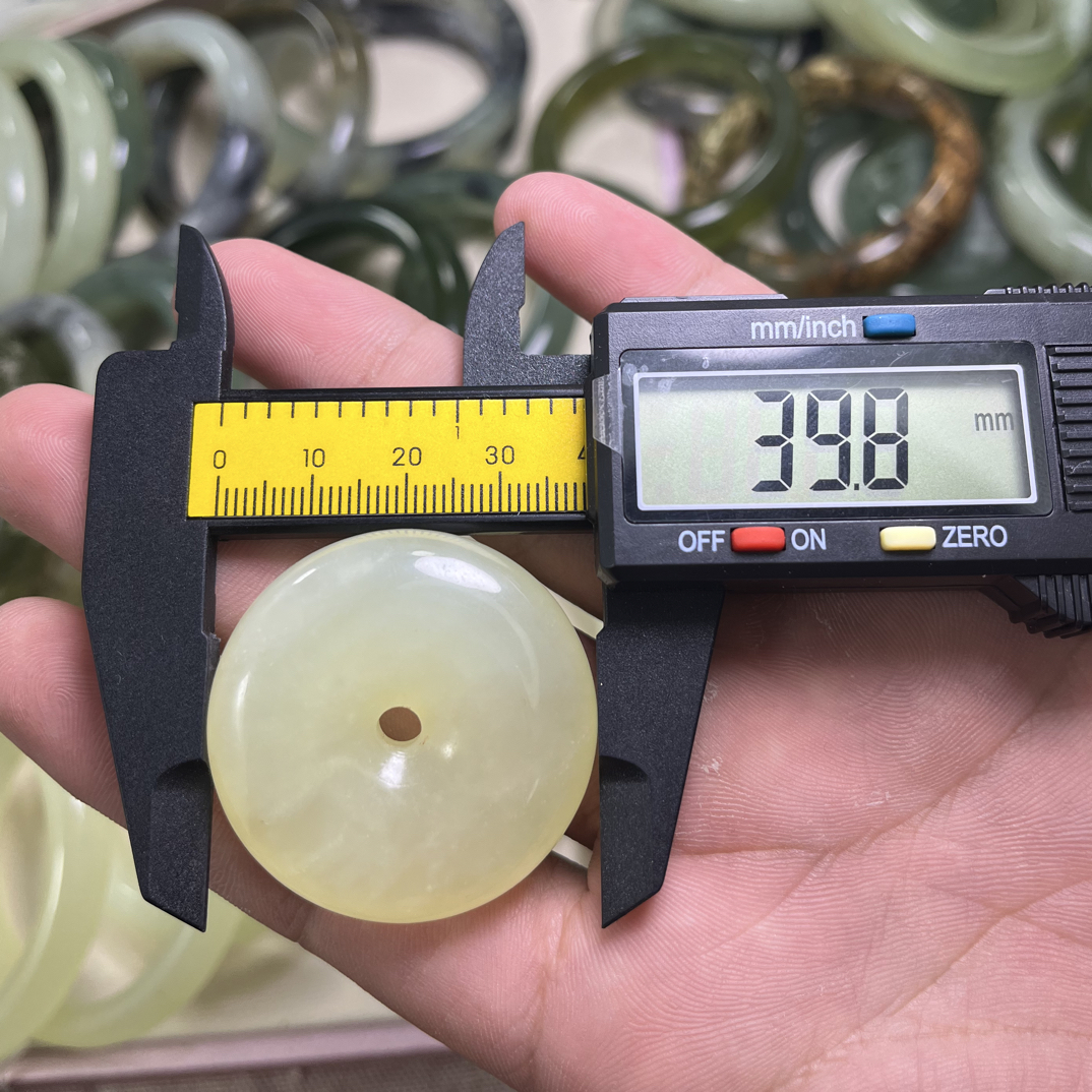 天然岫玉平安扣随机