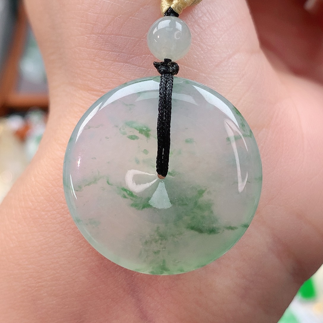 颈饰未镶嵌翡翠扣