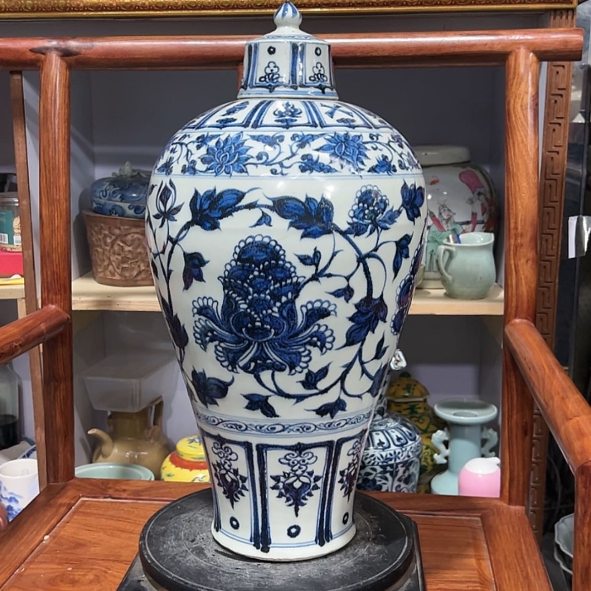 【闪购商品】青花牡丹带盖梅瓶