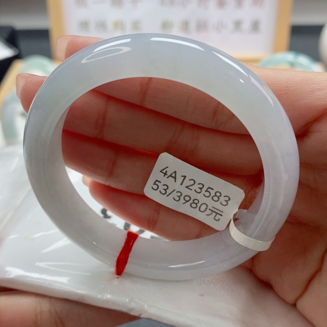 翡翠手镯未镶嵌天然A货翡翠手镯
