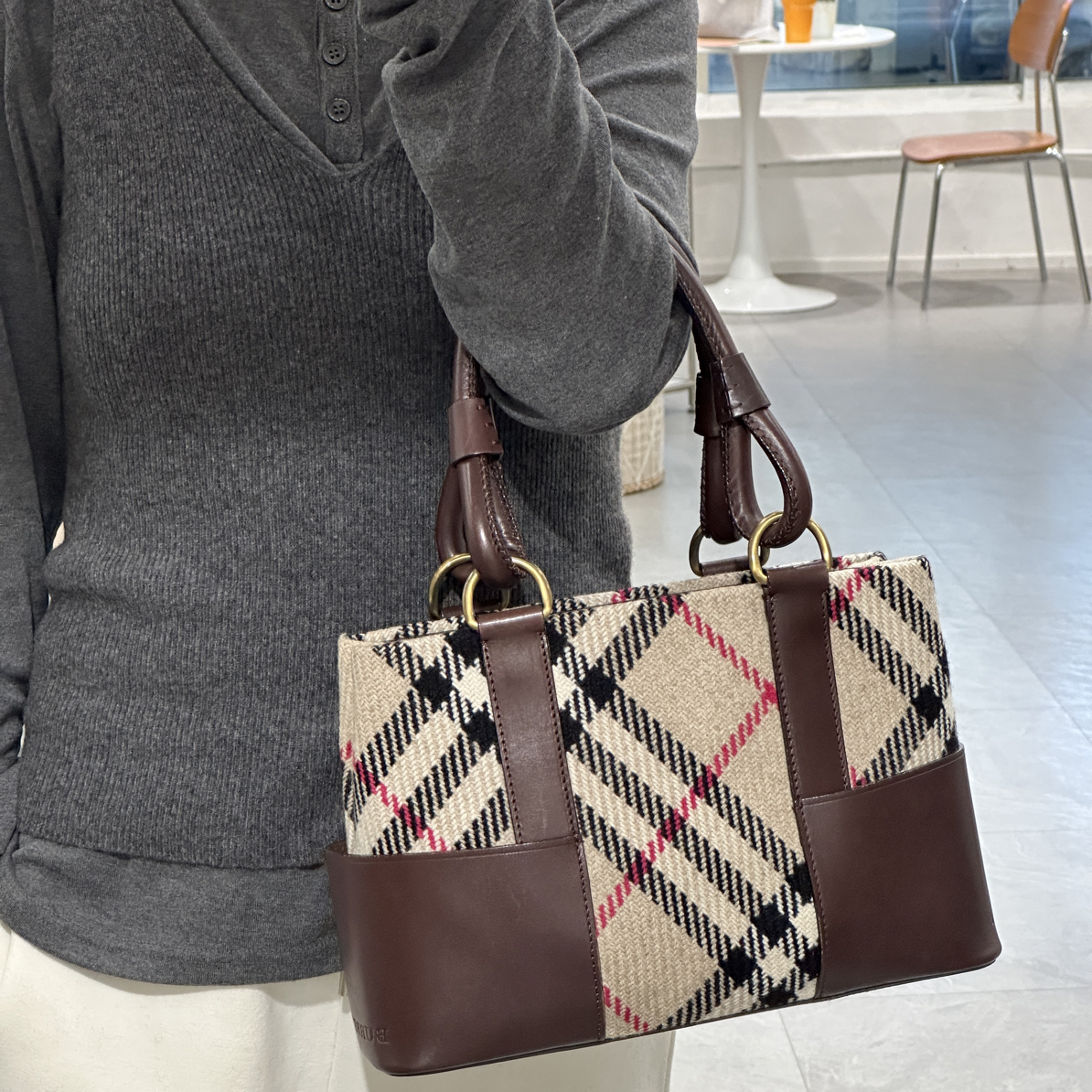 95新 BURBERRY/博柏利 毛呢格纹拼皮盒子手提包