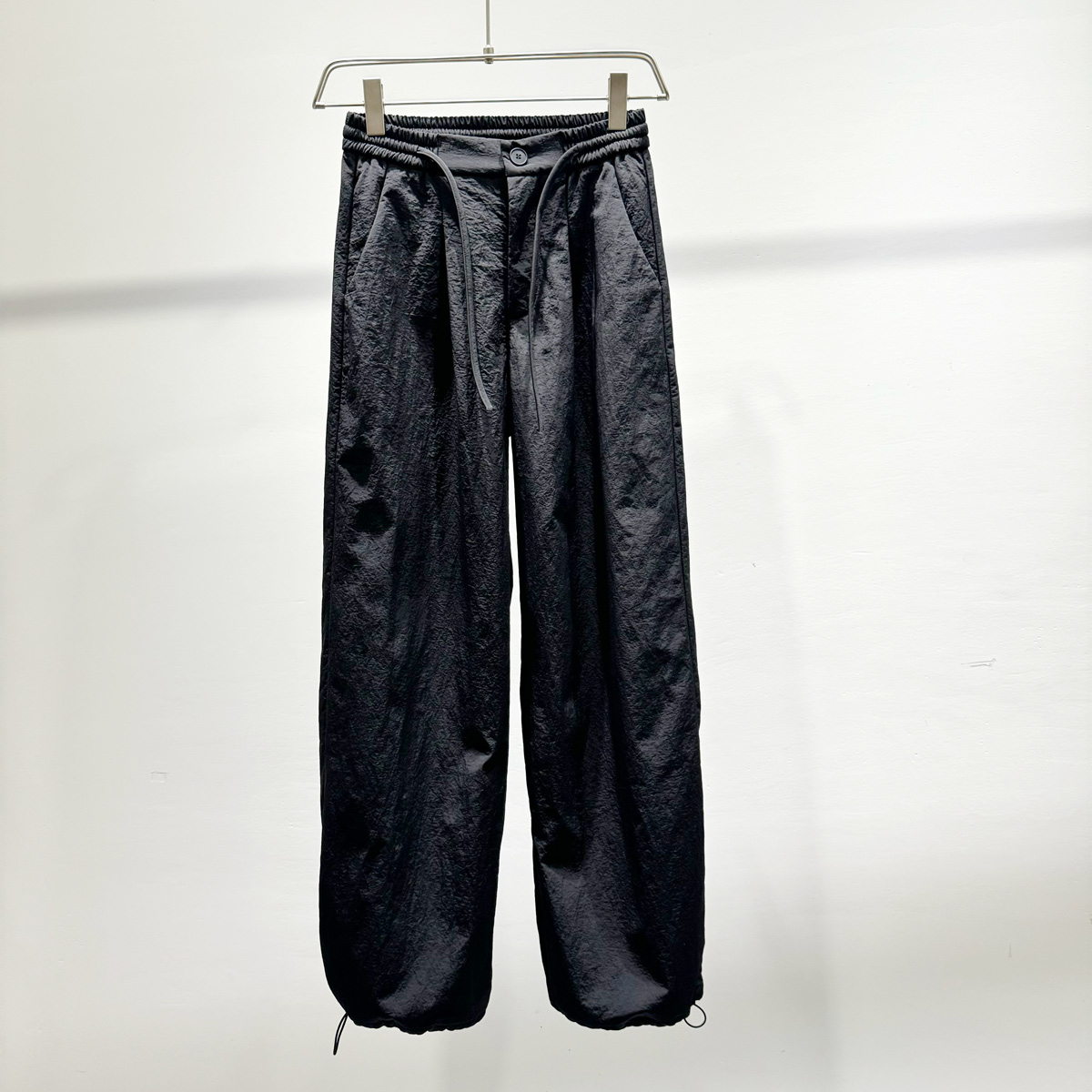 冬季新品加绒保暖宽松松紧腰阔腿裤男士日常通勤百搭休闲抽绳长裤