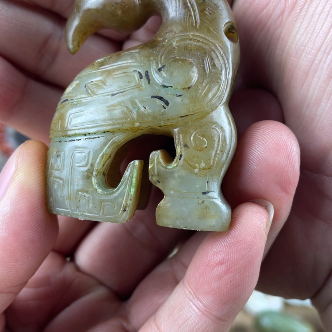 林***盛和田玉（糖玉）未镶嵌颈饰