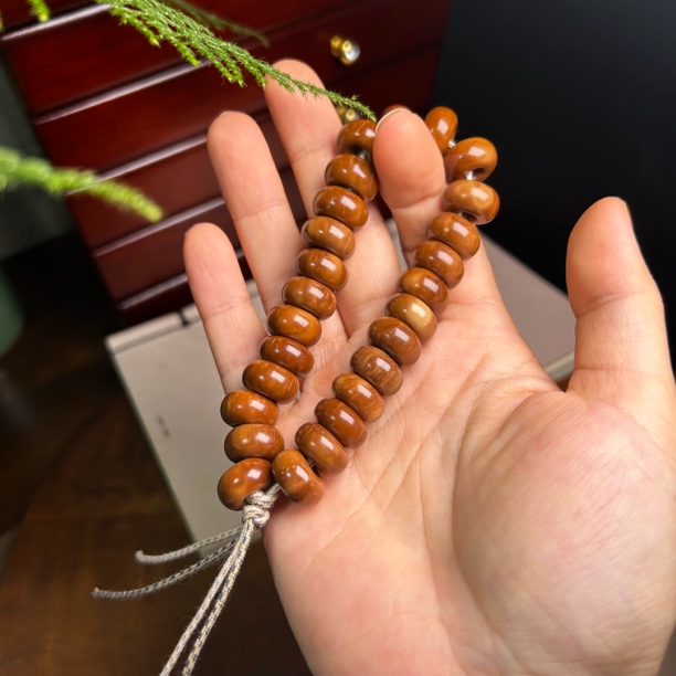 库克甜甜圈手持单圈巨好RUA手串28颗