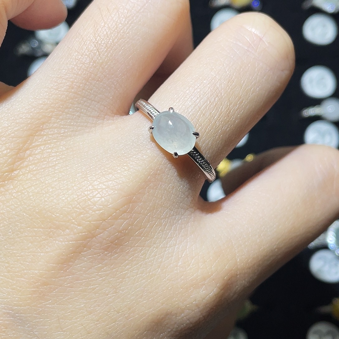 翡翠未镶嵌戒指戒指