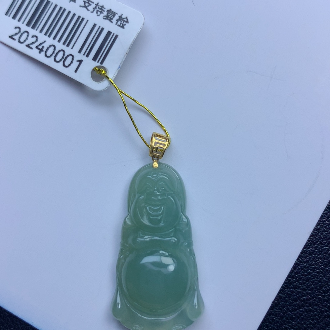 翡翠颈饰未镶嵌佛公