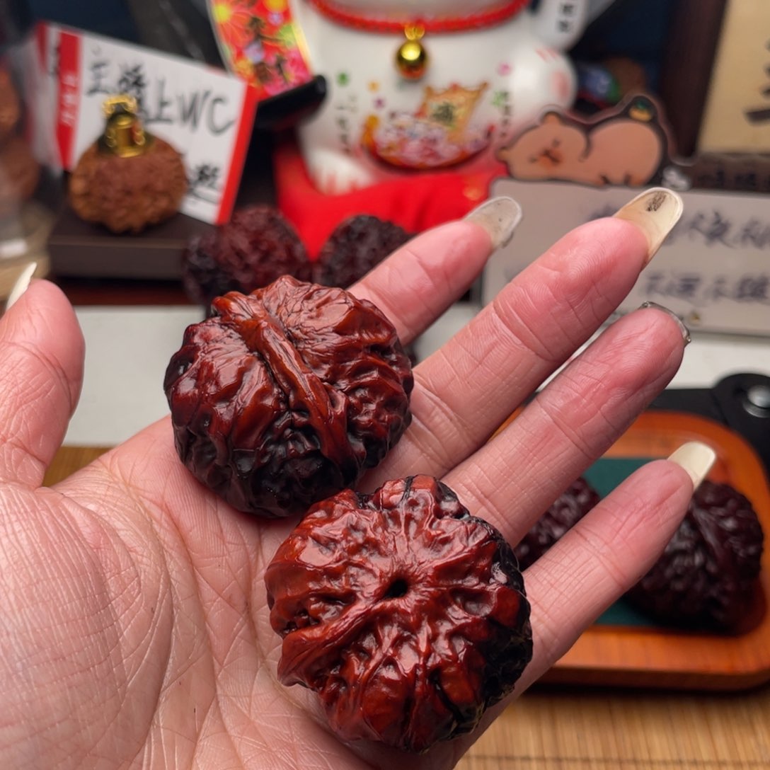 吊坠文玩核桃法拉利