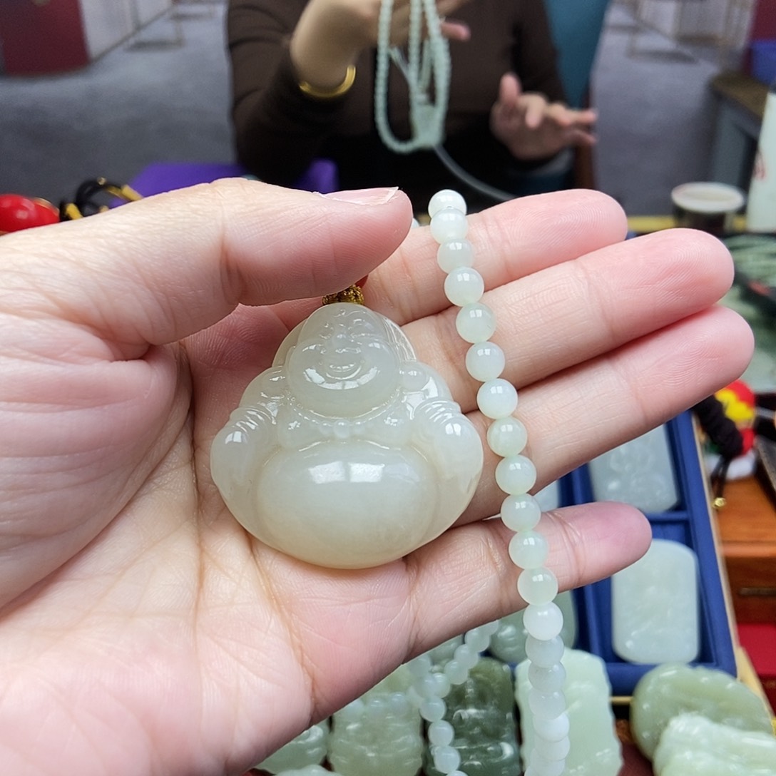 和田玉颈饰未镶嵌桂*良