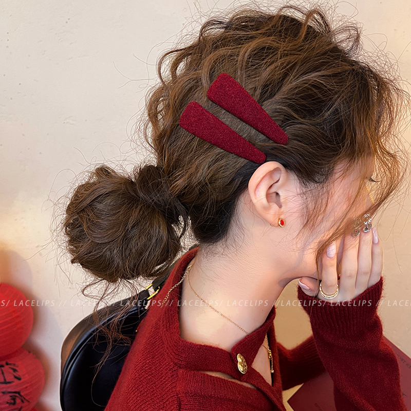 气质红色毛呢三角发夹女2025新款高端边夹刘海夹发卡新年圣诞头饰
