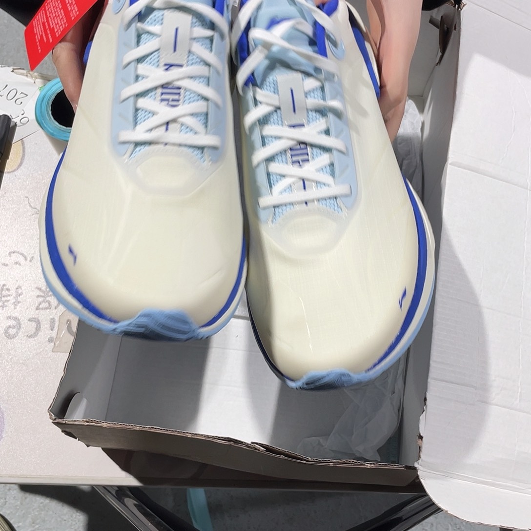 29号李宁跑鞋46码295