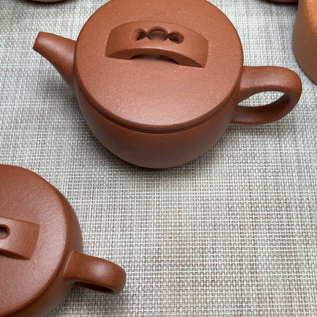 茶壶紫砂不挑款300CC左右
